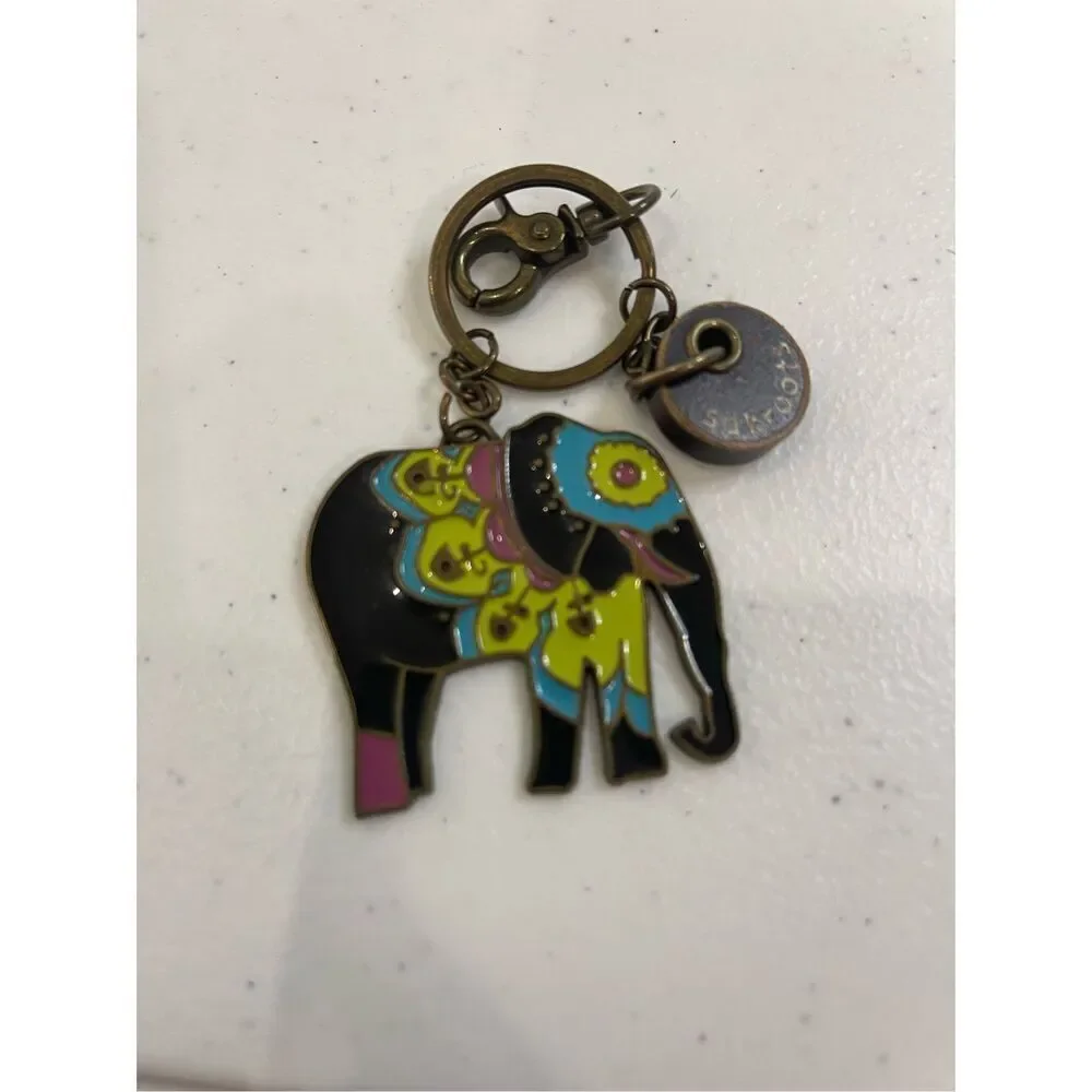 Sak Roots Elephant metal keychain